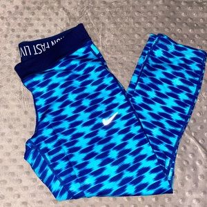 Nike cropped leggings!